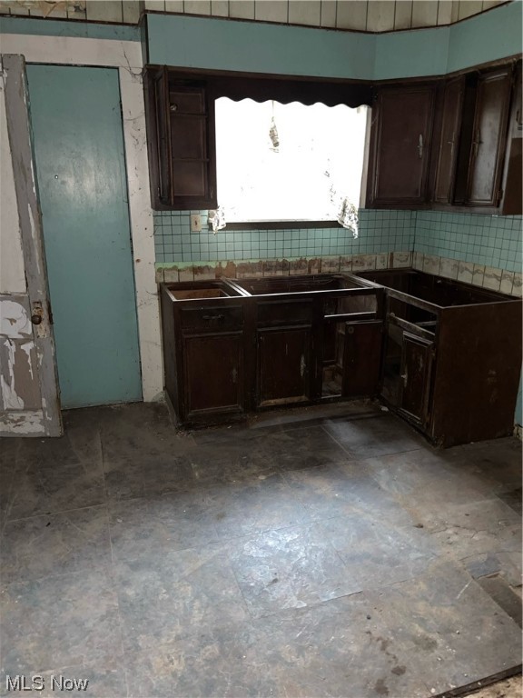 Curtiss Ambler & Johnsons - Residential