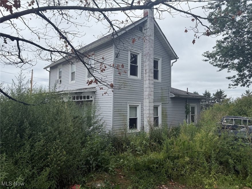 This is an ONLINE ONLY foreclosure sale. There are NO SHOWINGS. Deposit due by wire transfer within 48 upon conclusion . Cash deal; funding must take place within 30 days of confirmation of sale. 5% Buyer’s Premium shall apply. Subject to postponement and cancellation. Full terms and conditions at online registration.