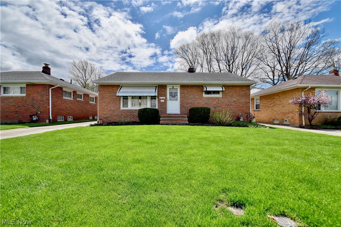 Move-in ready ranch home with excellent potential! This 3-bedroom, 1-bathroom gem is awaiting your personal touch. Enjoy immediate comfort with the opportunity to update and customize to your taste. Don't miss out on this ideal canvas for creating your dream space! POS completed.
