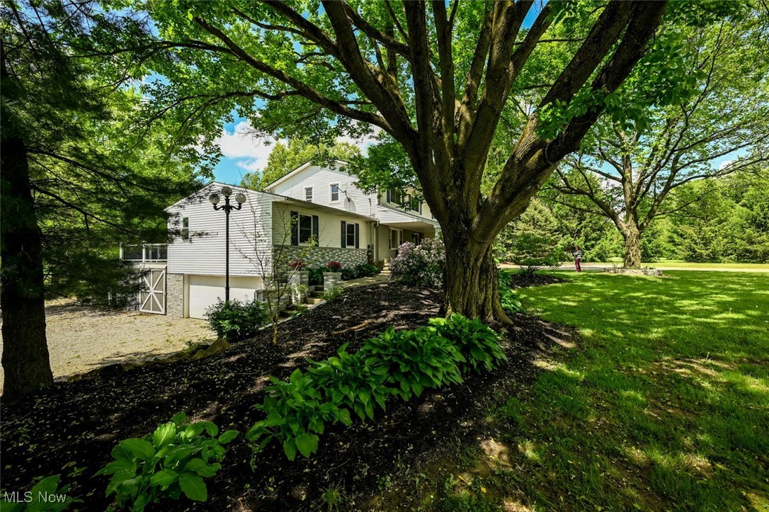 4570 Vandemark Road, Litchfield, Ohio image 2