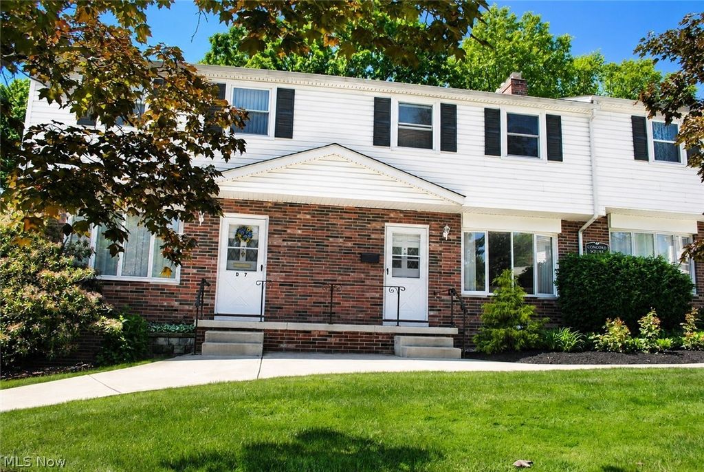 Photo of 6484 State Road #D8, Parma, OH 44134 (MLS # 5215871)
