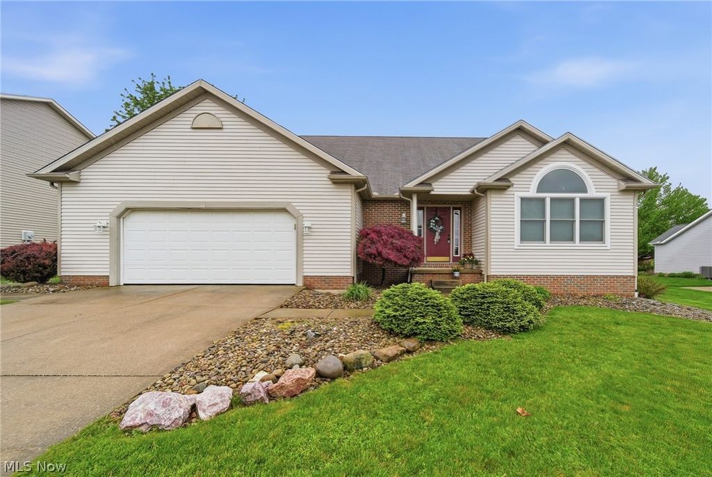 Photo of 2291 Salem Street NW, Uniontown, OH 44685 (MLS # 5205547)