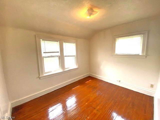 Euclid Collamer 01 - Residential