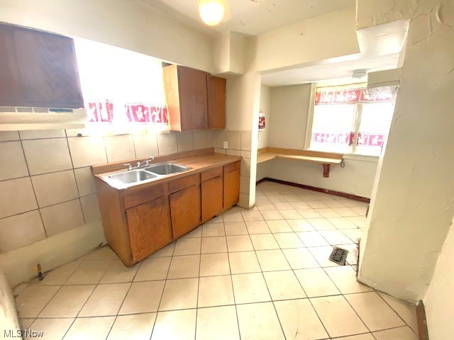 Euclid Collamer 01 - Residential