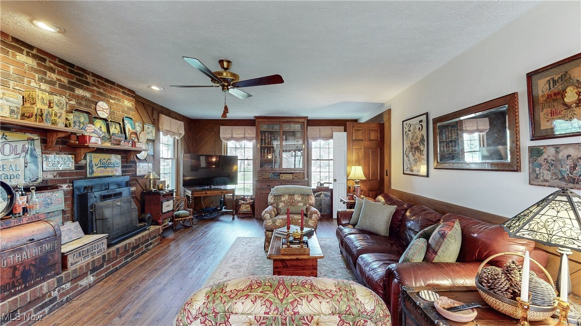 125 Southwyck Drive, Chagrin Falls, Ohio image 9
