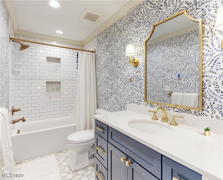 125 Southwyck Drive, Chagrin Falls, Ohio image 22