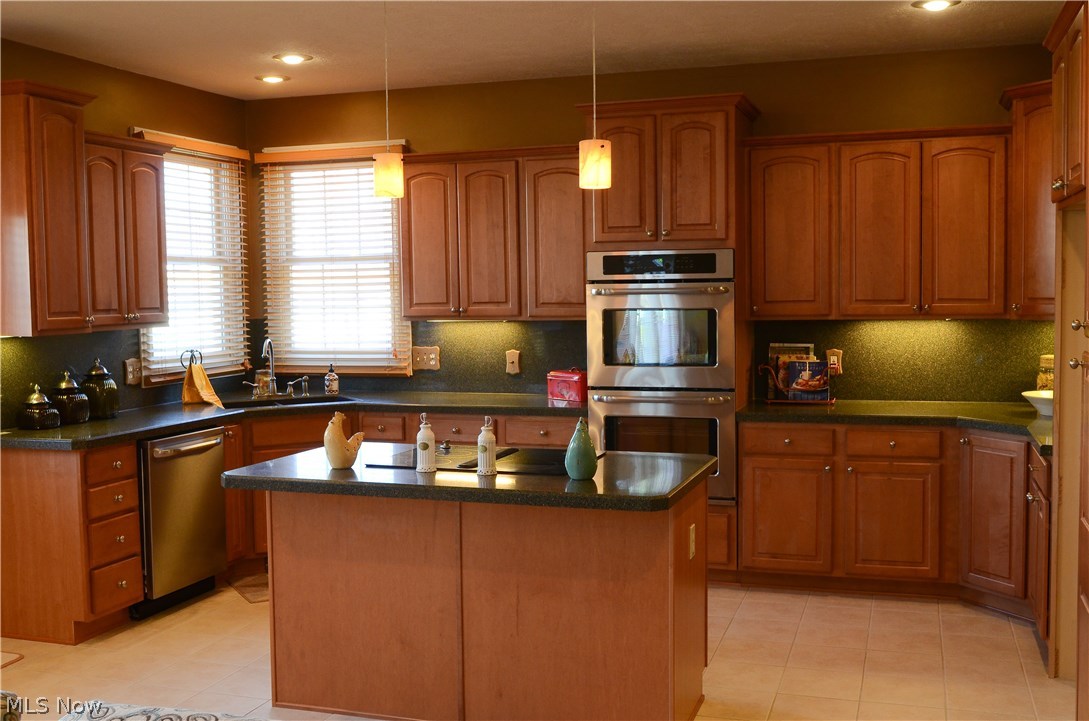 Thousand Oaks Estate - Residential