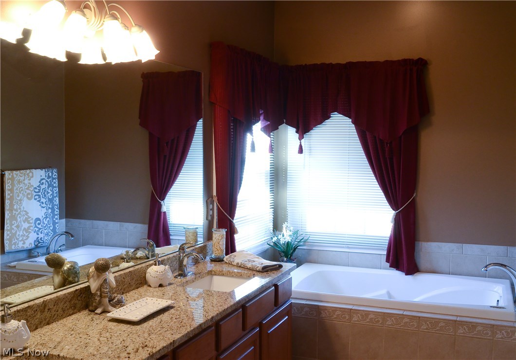 Thousand Oaks Estate - Residential