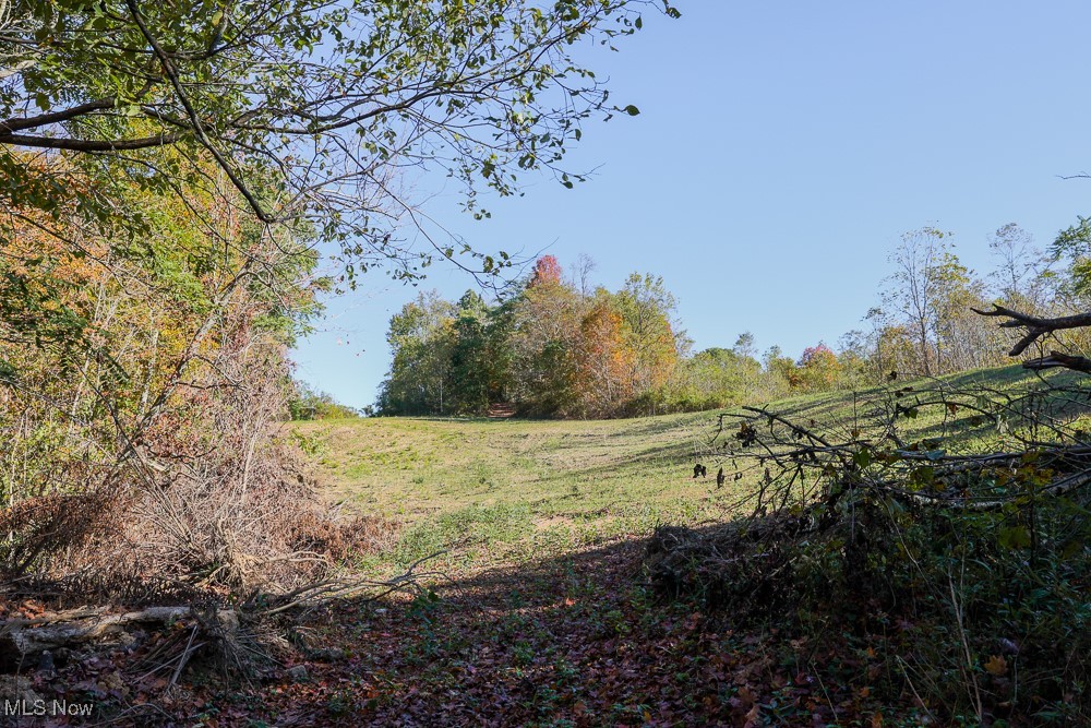 Flint Ridge Road, Crooksville, Ohio image 9