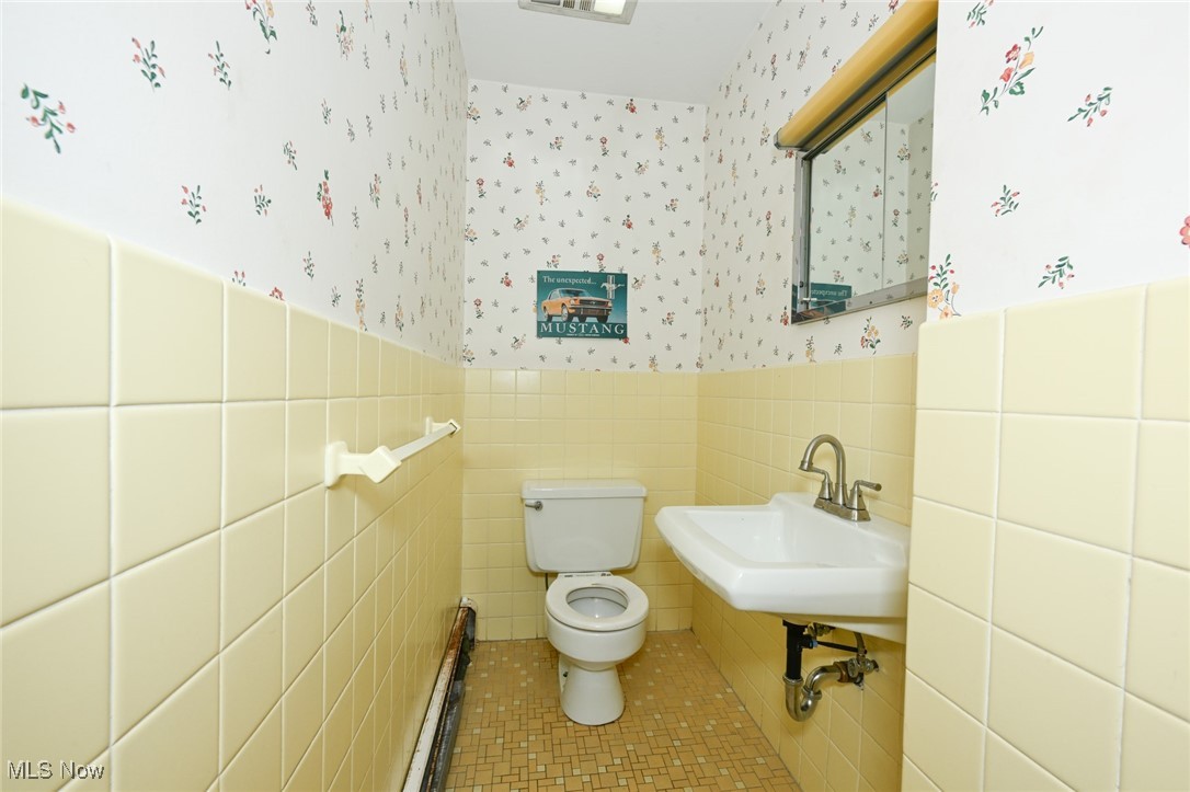 5233 S Park Drive, Lorain, Ohio image 21
