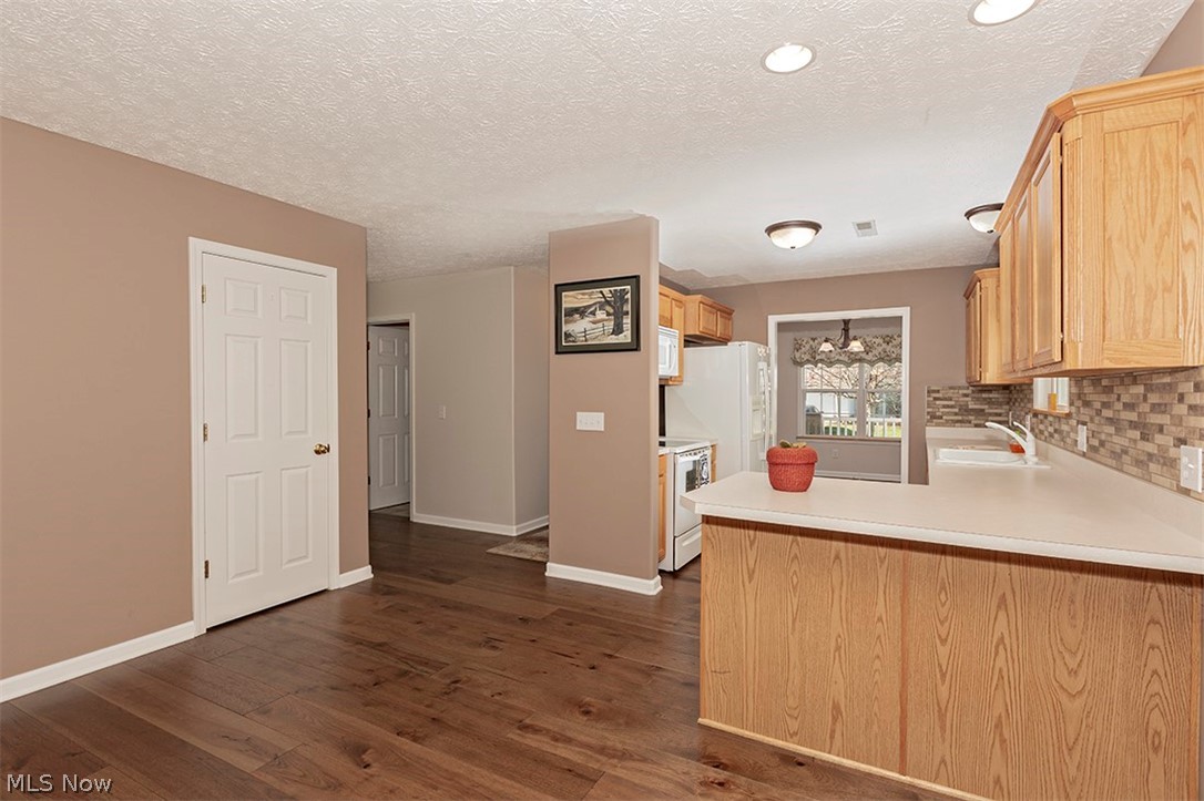 Village/Marsh Lndg Condo - Residential