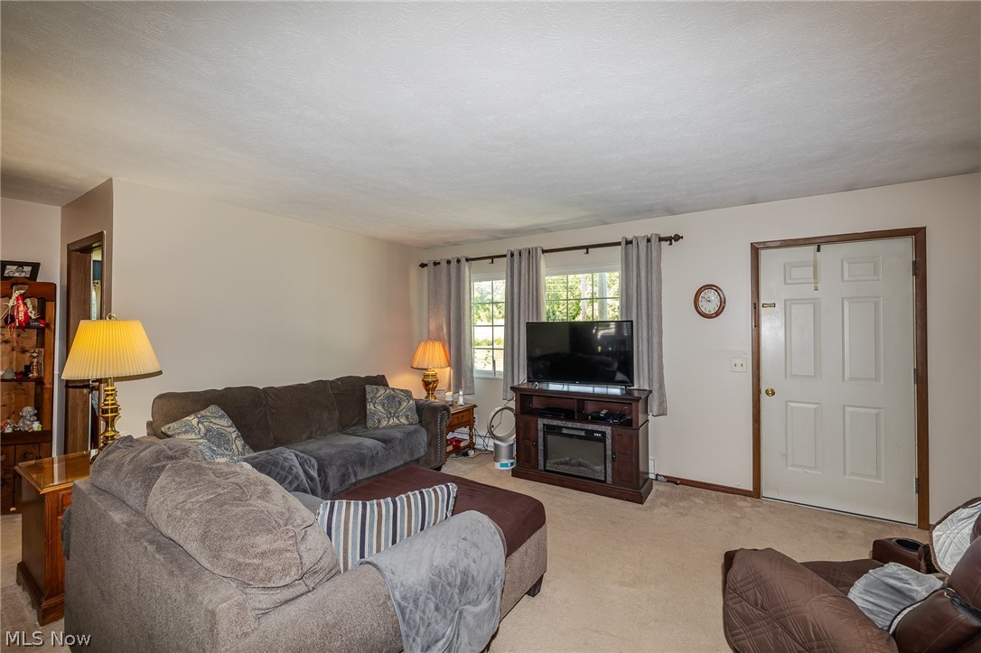 4813 Center Road