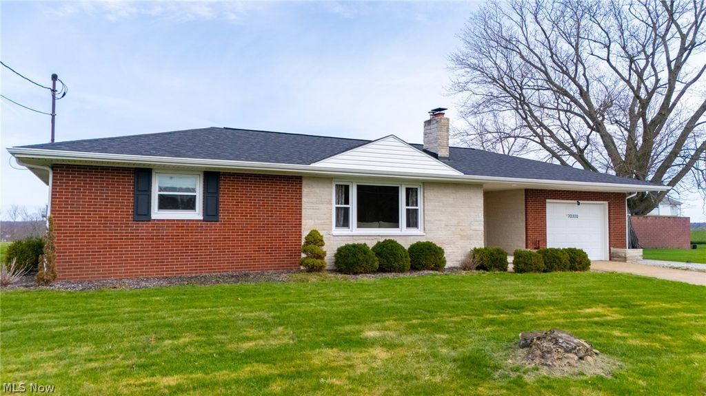 Photo of 70331 Provident-Fairpoint Road, St Clairsville, OH 43950 (MLS # 5196185)