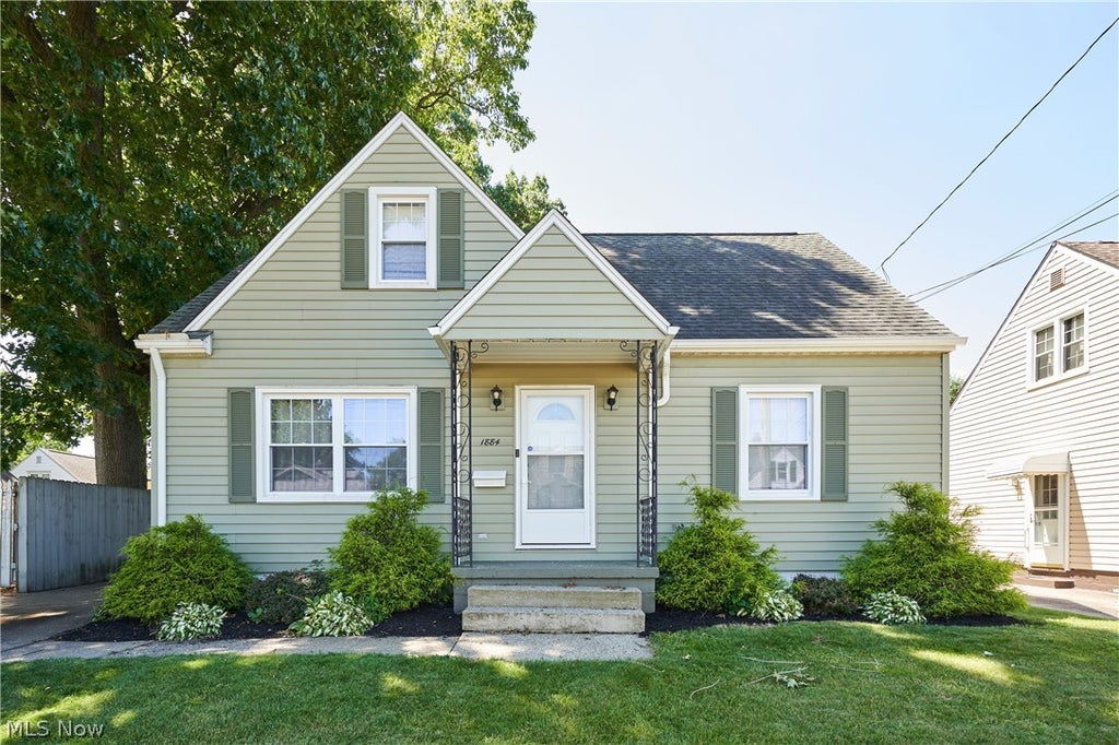 Photo of 1884 Malasia Road, Akron, OH 44305 (MLS # 5219242)