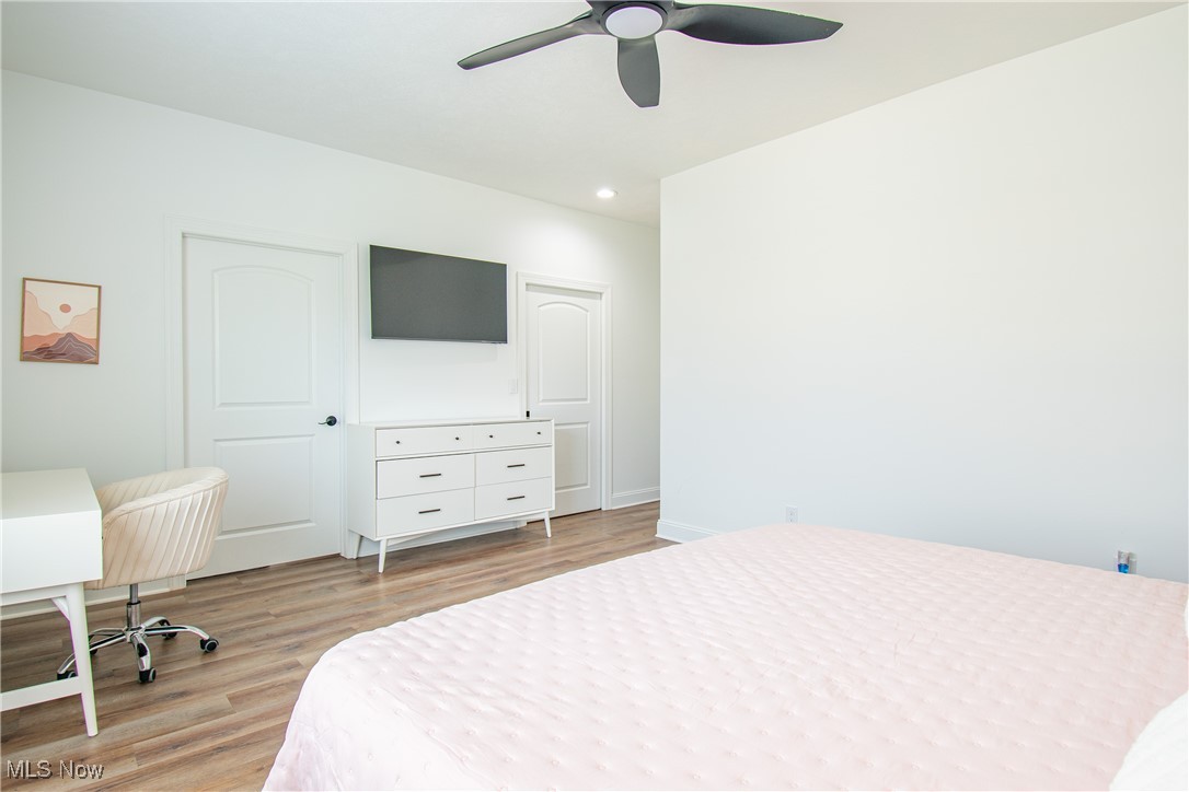 Pin Oaks II - Residential