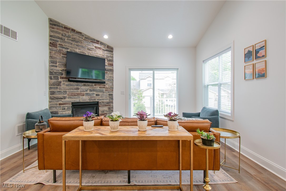 Pin Oaks II - Residential