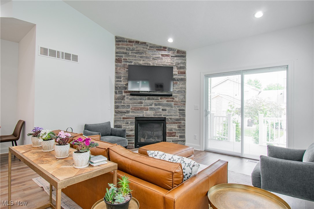 Pin Oaks II - Residential
