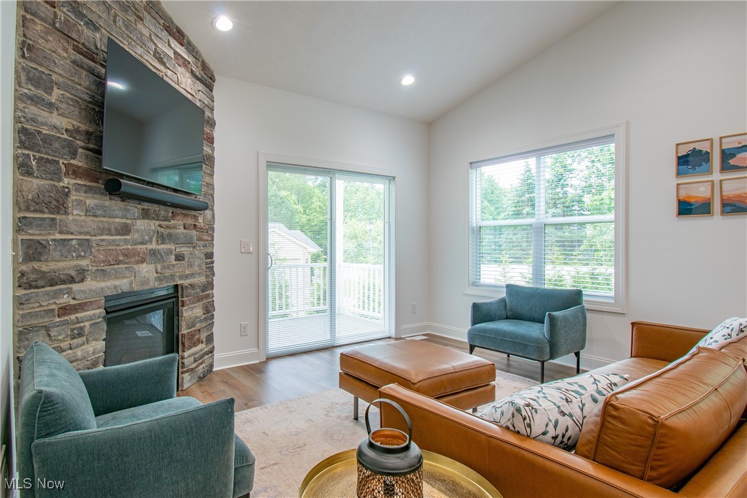 Pin Oaks II - Residential