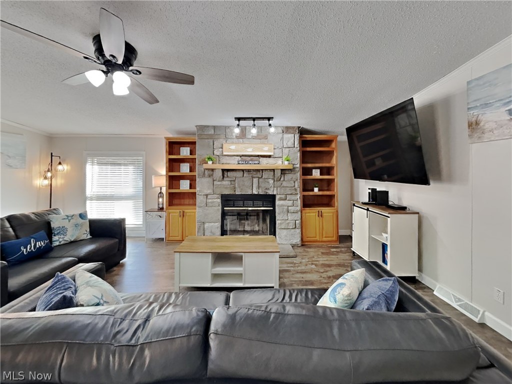 Island Club Ph VI - Residential