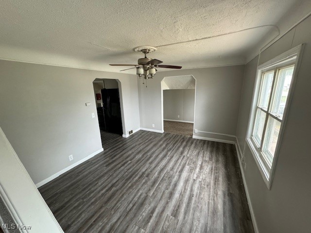 1360 E 351st Street, Eastlake, Ohio image 3