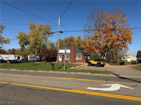 Tiny photo for 507 W Maple Street, Hartville, OH 44632 (MLS # 5256980)