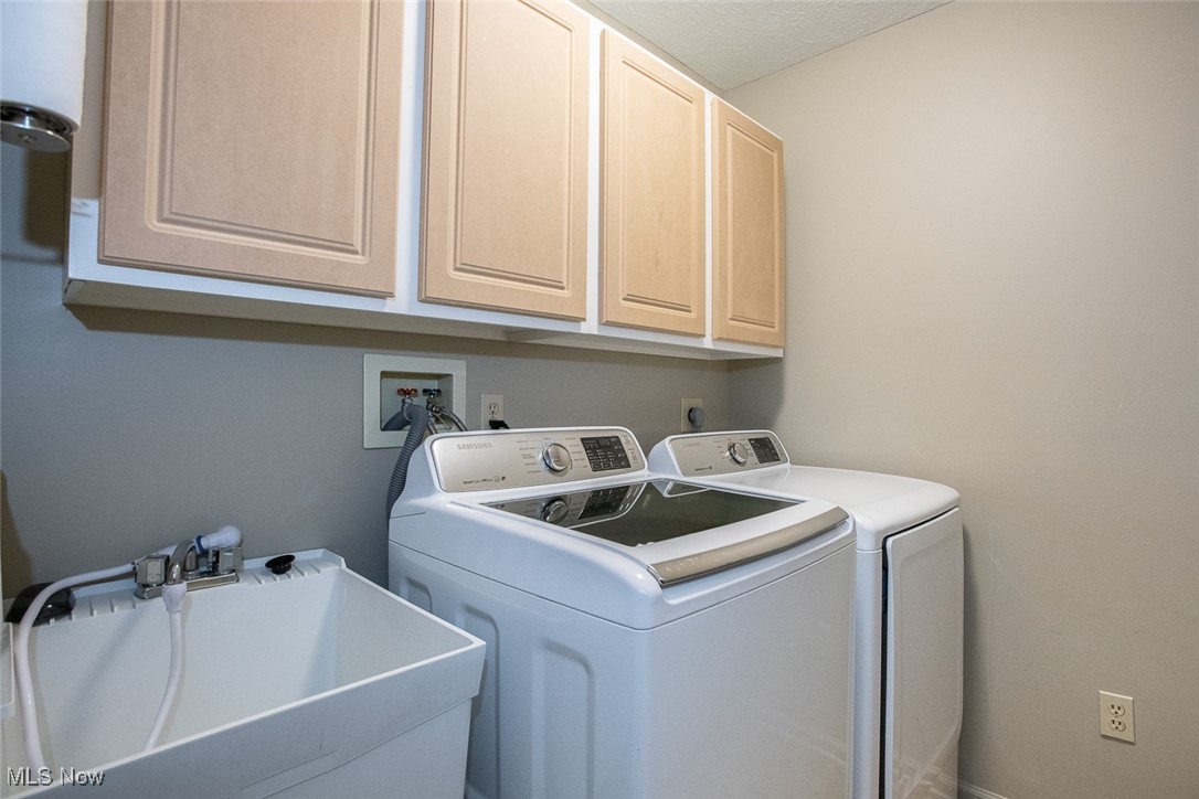 Macintosh Farms Condo 01 - Residential