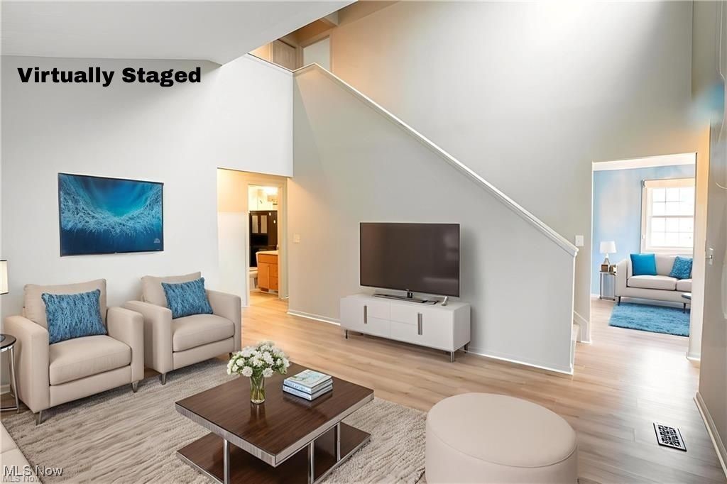 Macintosh Farms Condo 01 - Residential