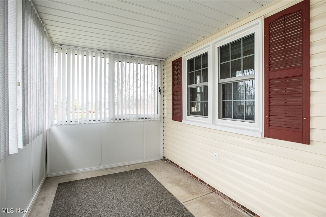 Macintosh Farms Condo 01 - Residential