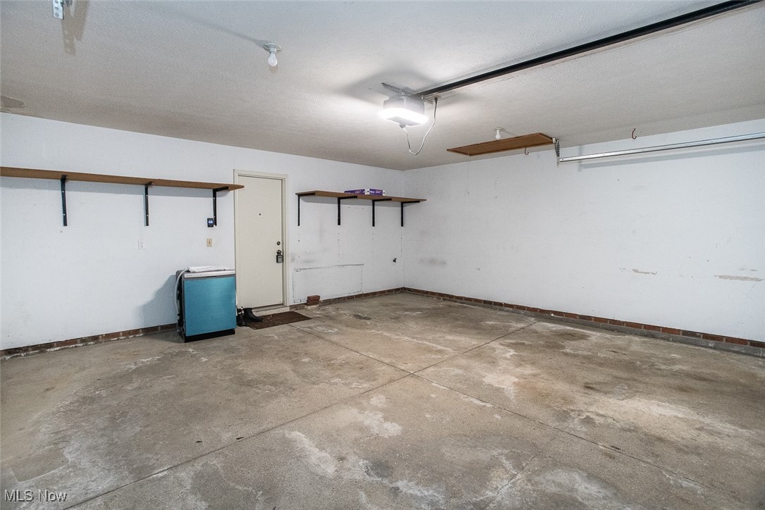 Macintosh Farms Condo 01 - Residential