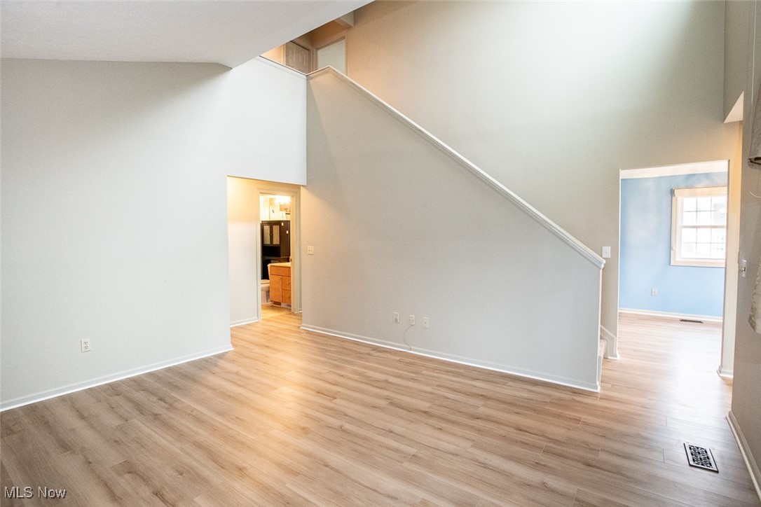 Macintosh Farms Condo 01 - Residential