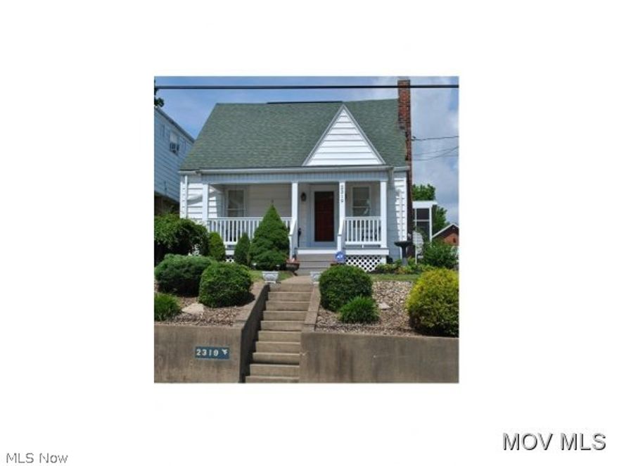 Excellent condition. New bathroom, new kitchen, 2 stall garage, some new carpet. Shows extremely well. Immaculate condition.  Elem: Madison Elementary School  Elem/Bus: N  JrHigh: Hamilton Jr. High School  JrHigh/Bus: N  High: Parkersburg High  High/Bus: N  Fire: CIT  Police: CTY  ;SQFT=Fin L1:885, Fin L2:389, Fin Bsmt:276, Fin Above:1274, Fin Total:1550, Unfin Above:0;GAR= 2 Car Det