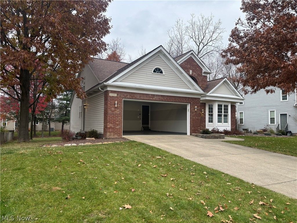 Photo of 20200 Ellsworth Drive, Strongsville, OH 44149 (MLS # 5199140)
