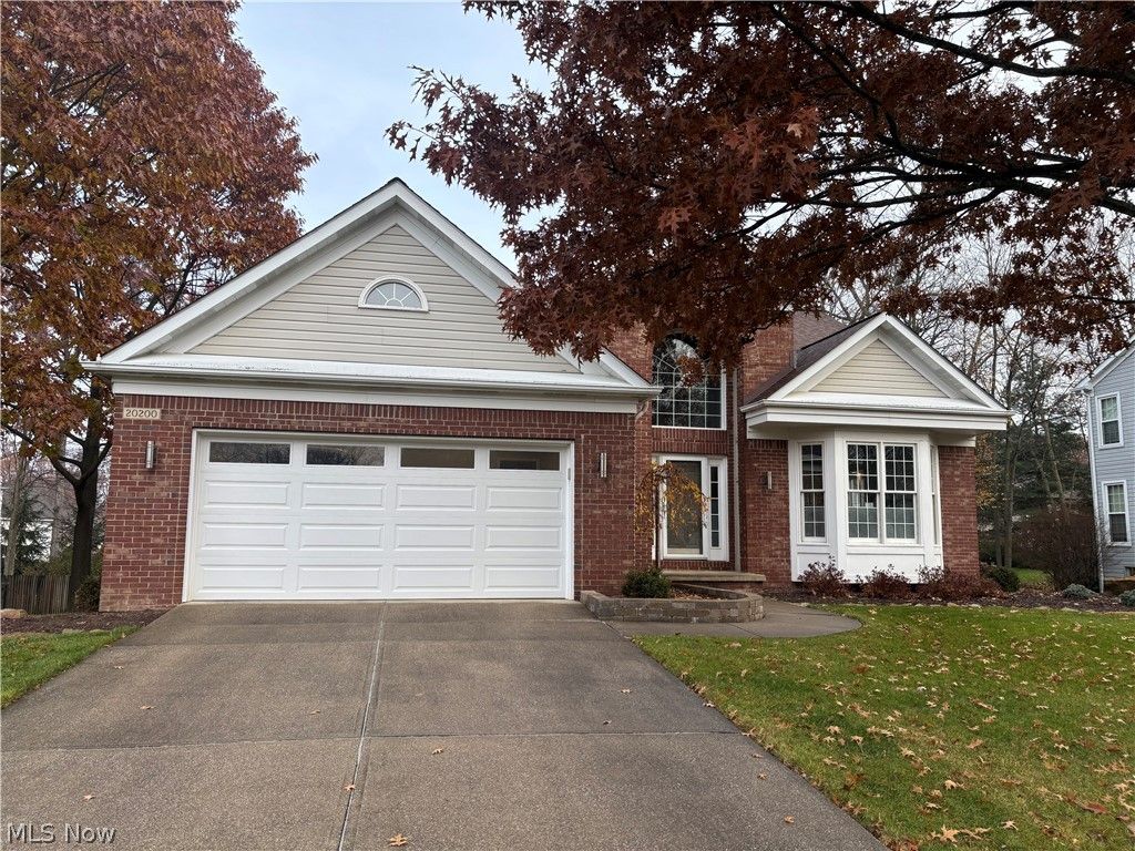 Photo of 20200 Ellsworth Drive, Strongsville, OH 44149 (MLS # 5199140)