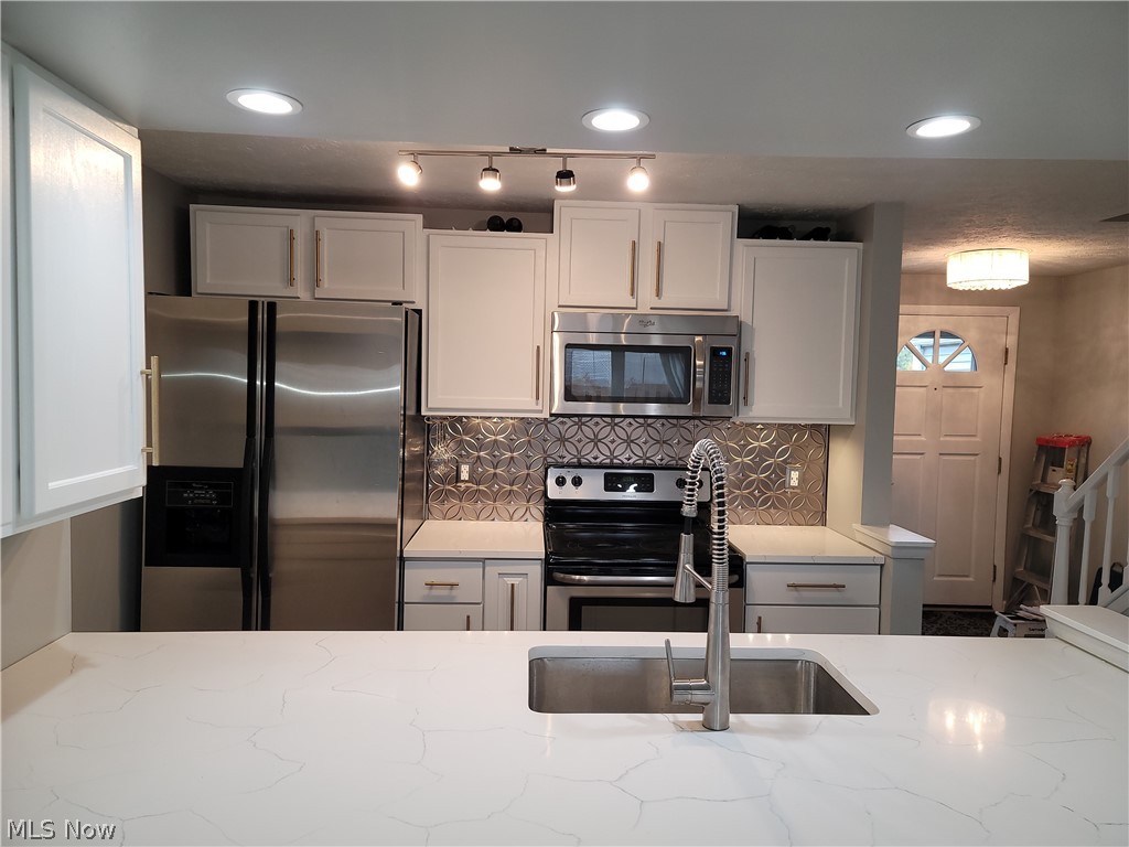 Puritas Park Townhome - Residential