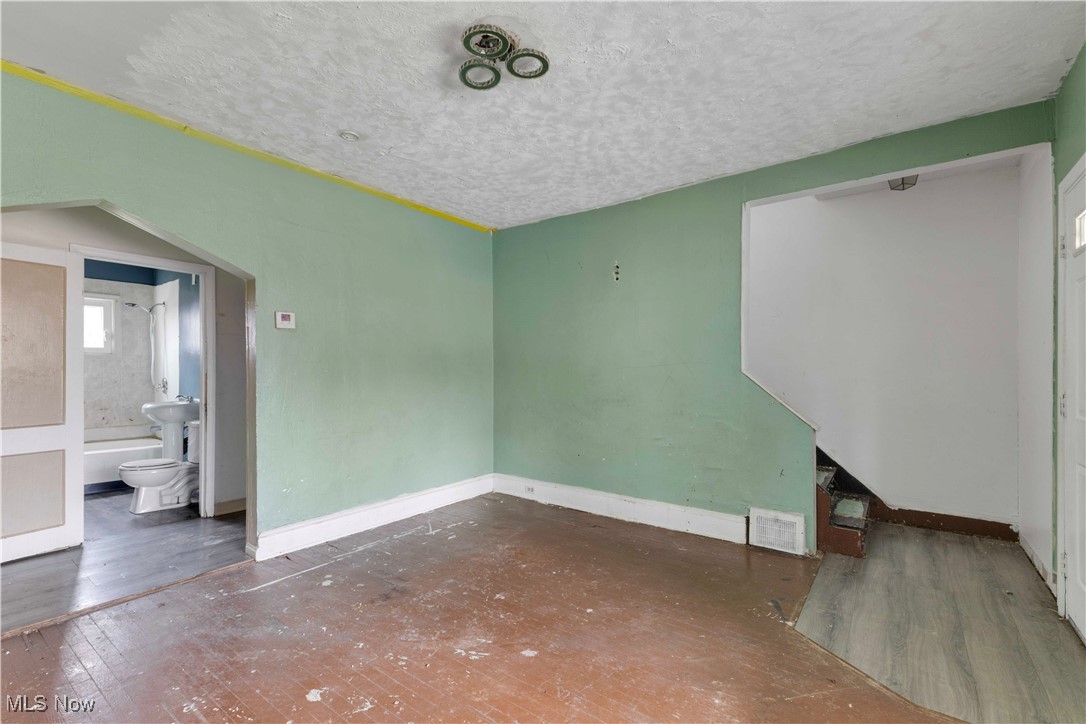 859 London Road, Cleveland, Ohio image 4