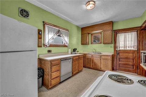 Tiny photo for 4417 Bucyrus Avenue, Old Brooklyn, OH 44109 (MLS # 5232802)