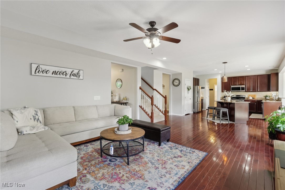 10387 Yorkshire Way, North Royalton, Ohio image 13