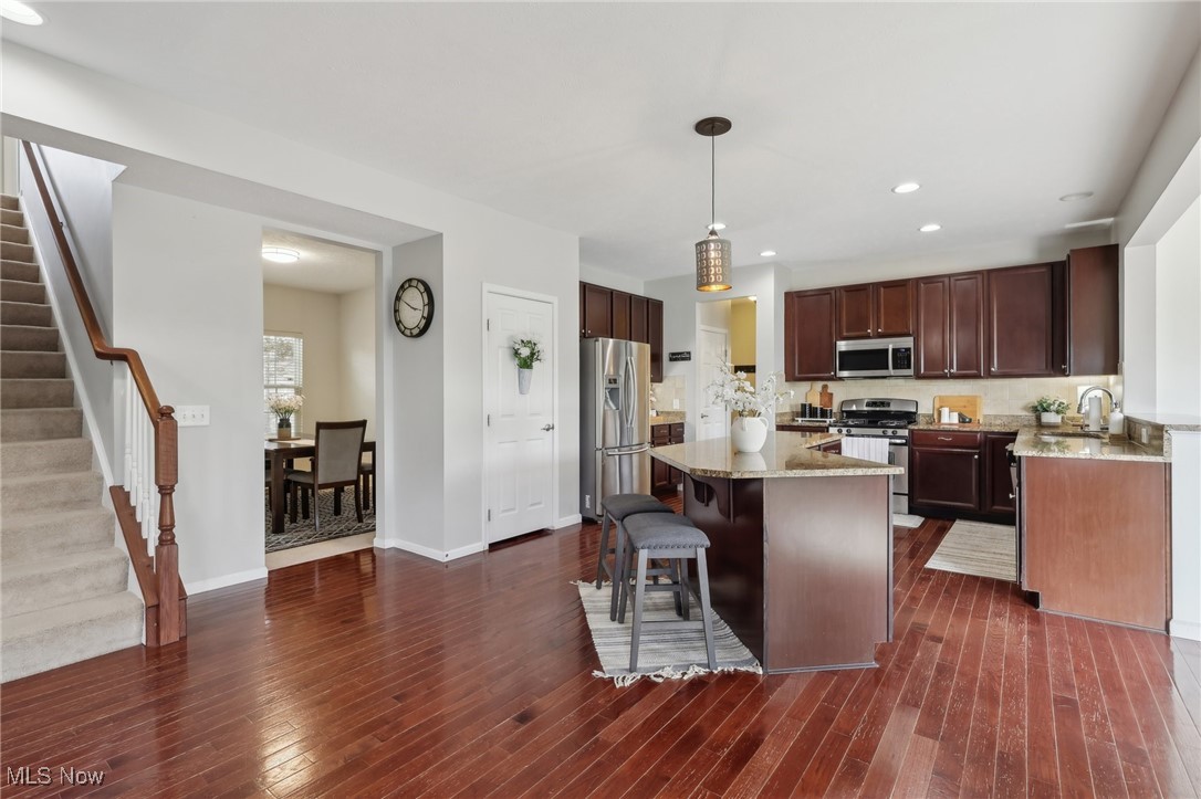 10387 Yorkshire Way, North Royalton, Ohio image 10