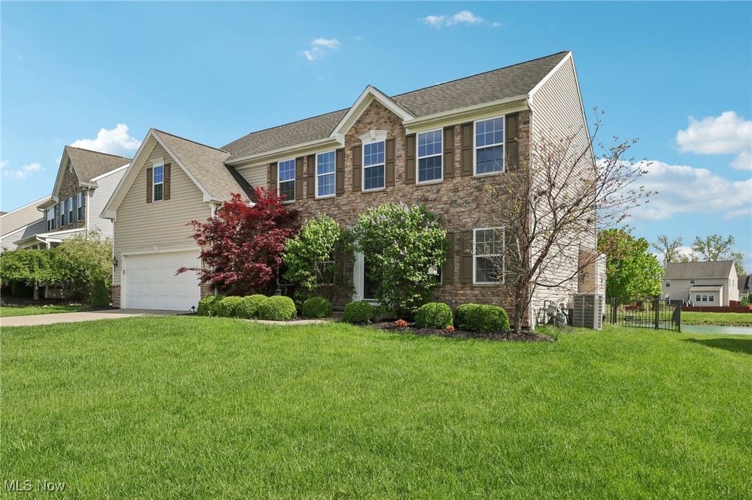 10387 Yorkshire Way, North Royalton, Ohio image 2