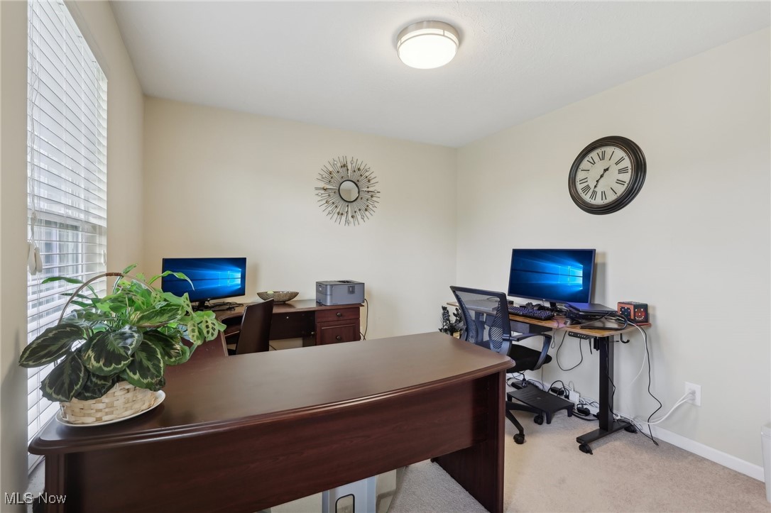 10387 Yorkshire Way, North Royalton, Ohio image 27