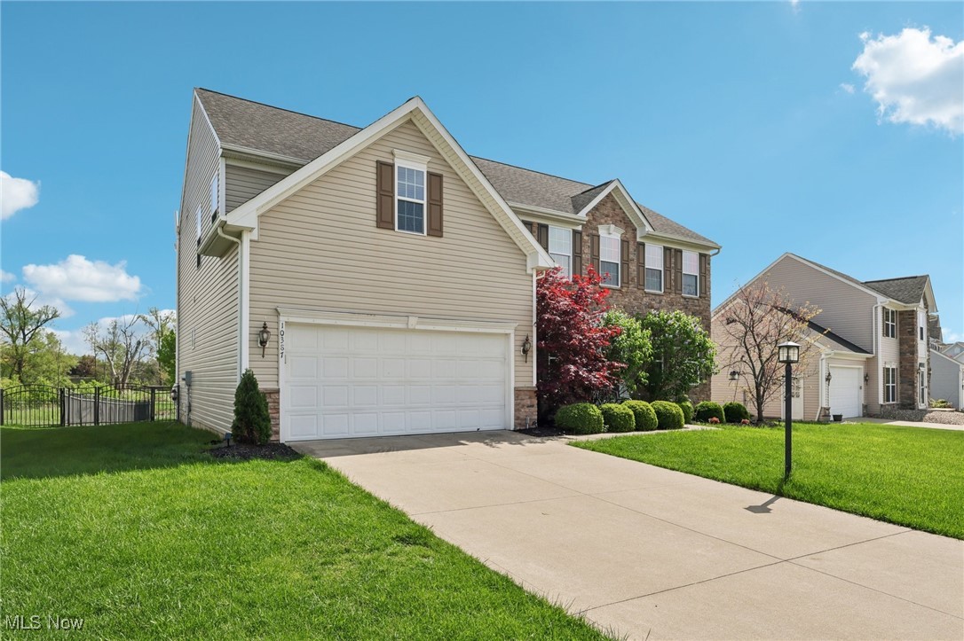 10387 Yorkshire Way, North Royalton, Ohio image 3