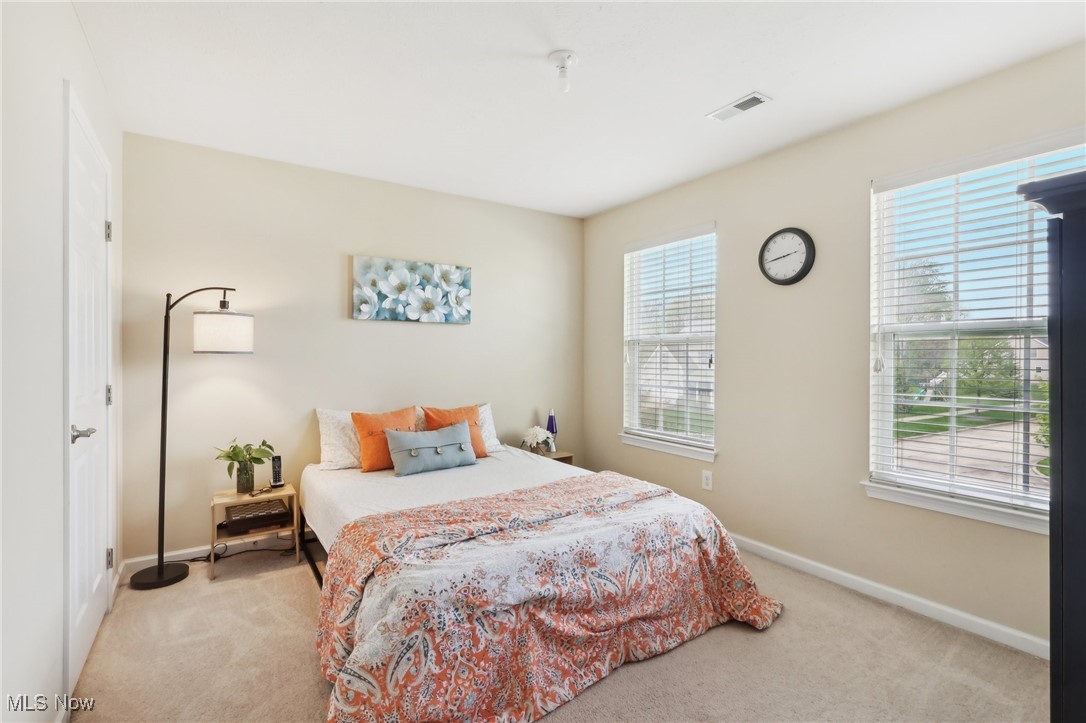 10387 Yorkshire Way, North Royalton, Ohio image 30