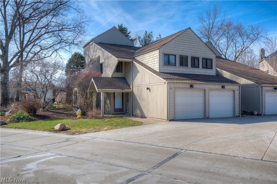 Dont miss out on this updated 3 Bedroom 1.5 Bath 2 story Condominium in Avon Lake. There is an attached 1 car garage and a covered porch. Fresh paint throughout and a finished basement for entertaining. New installed hot water tank.