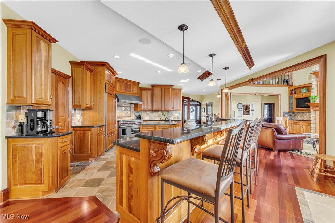 4300 Lake Charles Drive, Independence, Ohio image 11