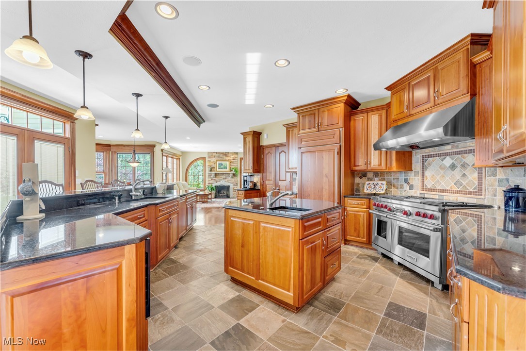 4300 Lake Charles Drive, Independence, Ohio image 10