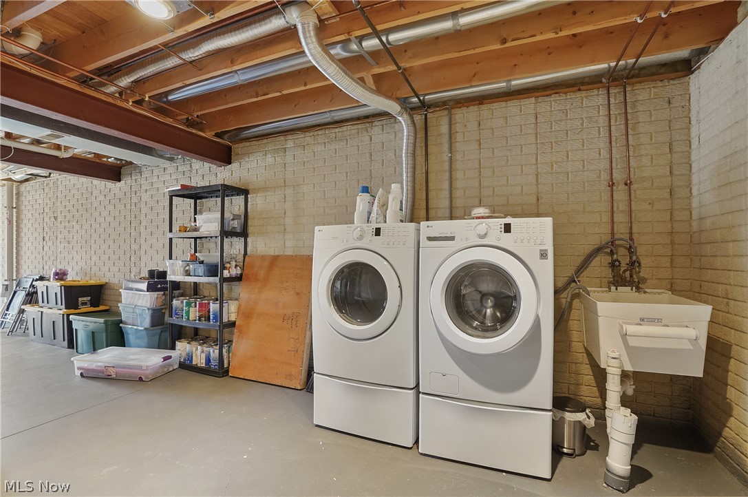 Edgebrook - Residential