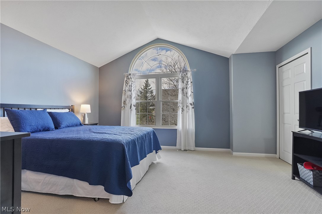 Edgebrook - Residential