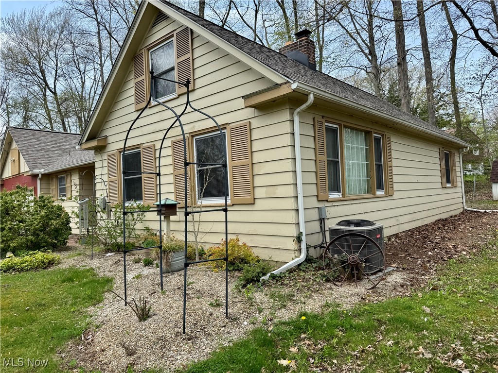701 Talltrees Drive, Ashtabula, Ohio image 5