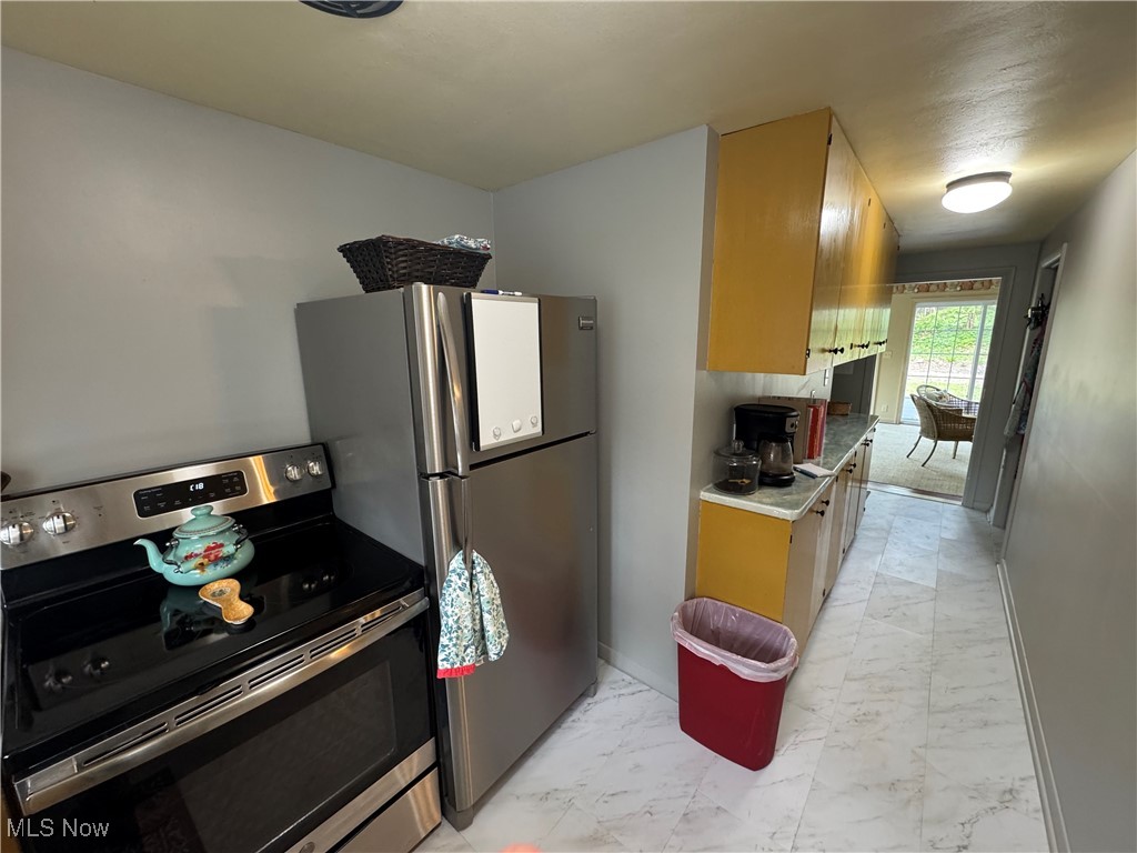 701 Talltrees Drive, Ashtabula, Ohio image 10