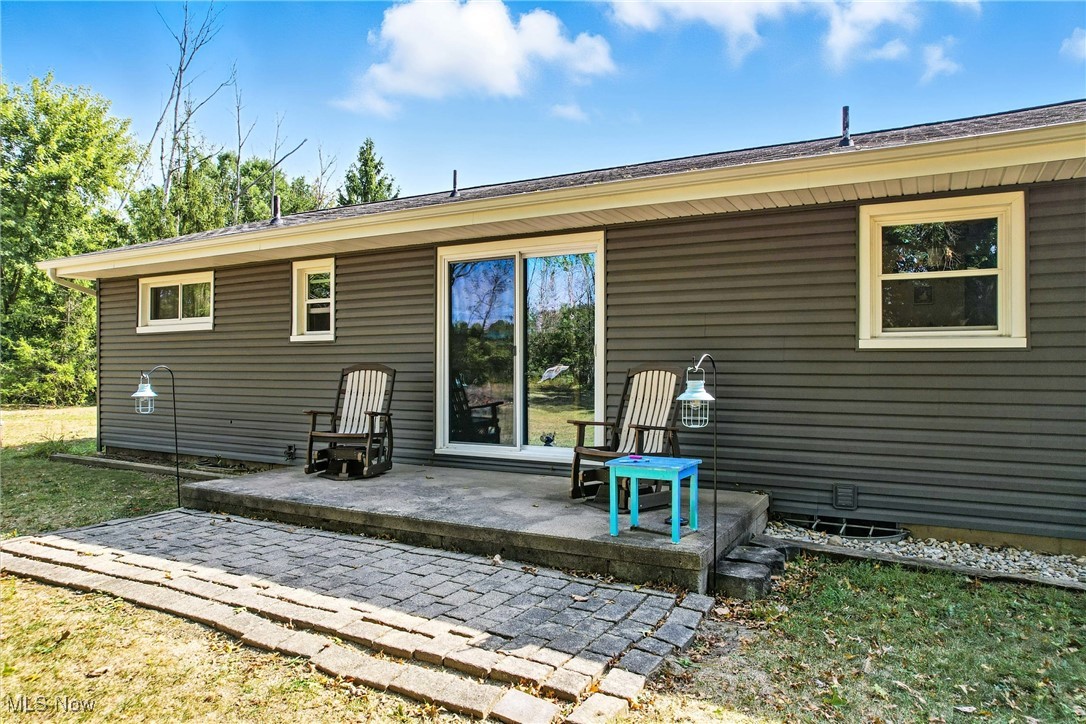 Columbiana, Ohio 44408, United States, 2 Bedrooms Bedrooms, ,2 BathroomsBathrooms,Residential,Contingent,200565